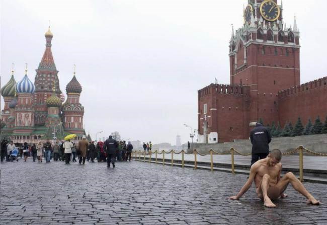 Pyotr Pavlensky self cbt on Red Plaza in Moscow