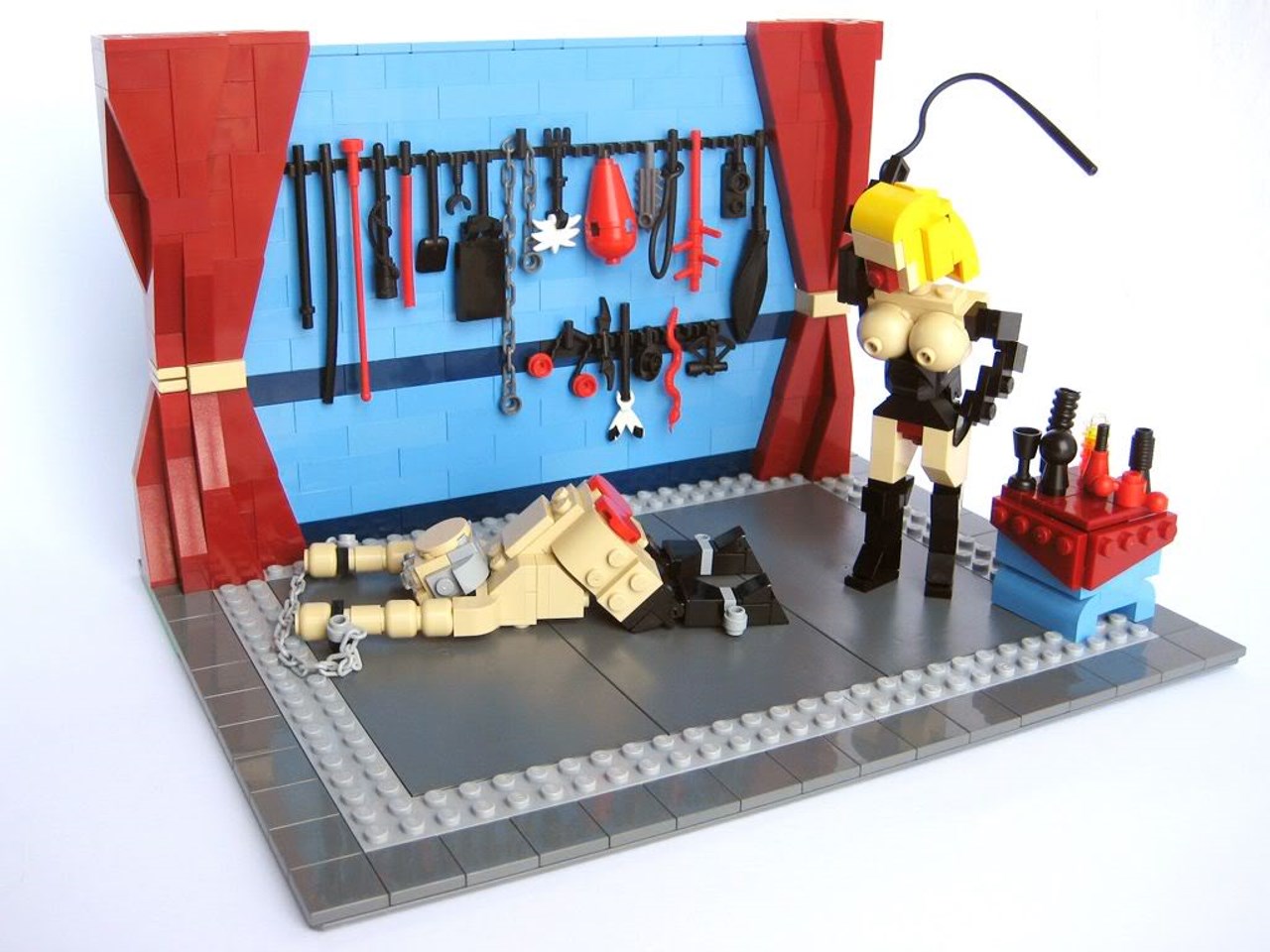 Lego, bdsm femdom edition